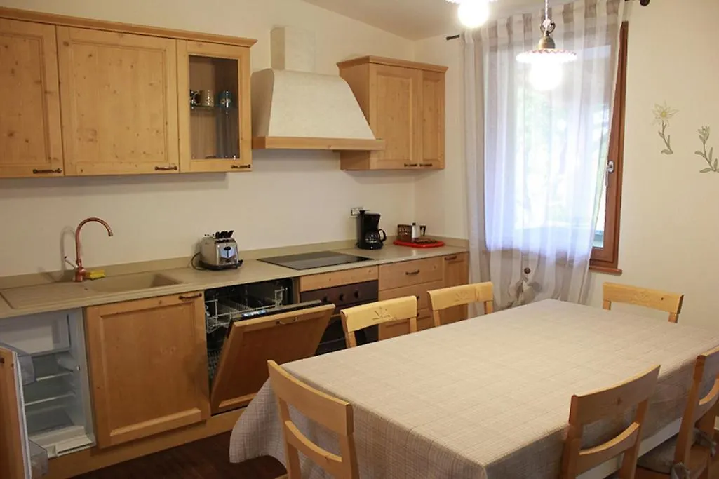 Residence Elettra Crone 0*,